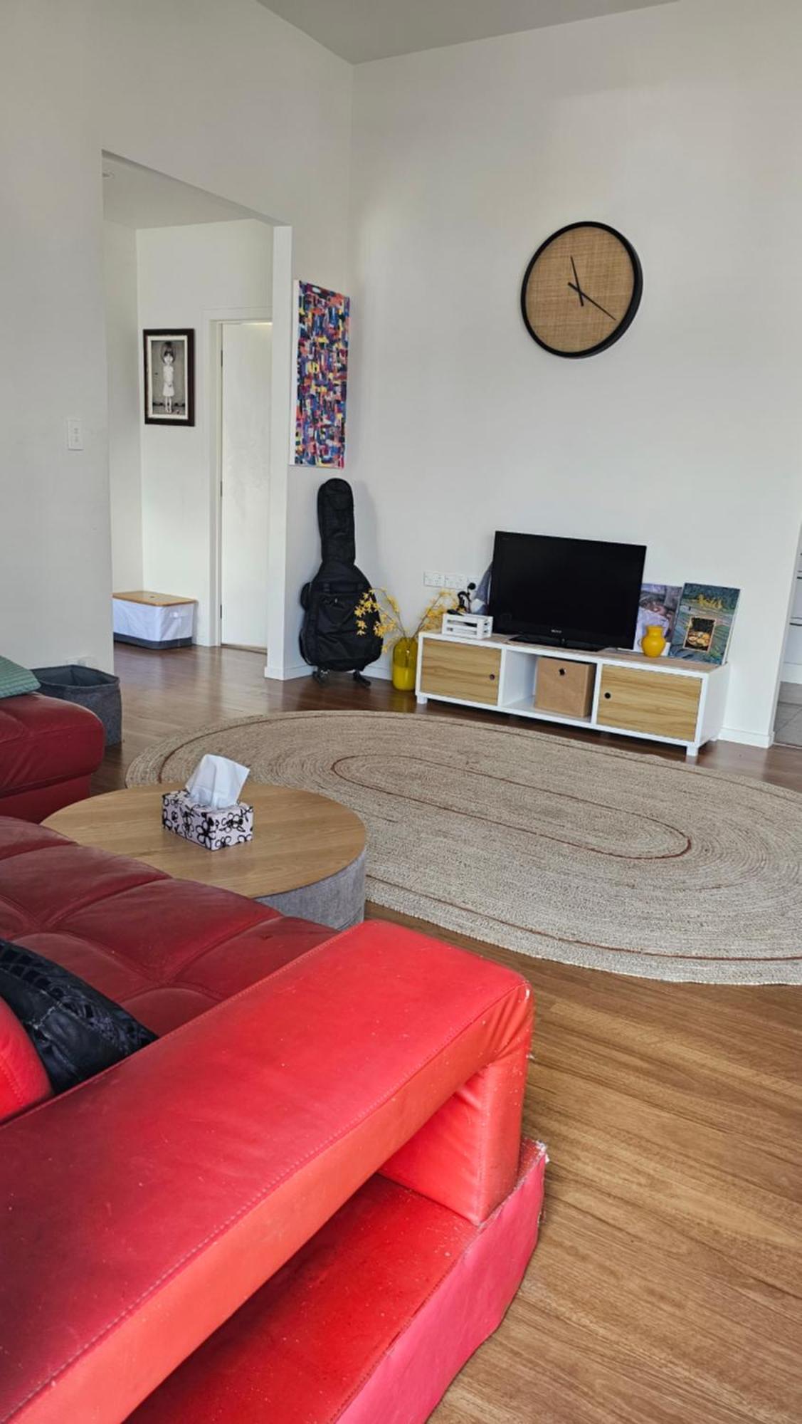 This Fabulous, Single-Level 3 Plus 1 Small Room With Folding Sofa Home Auckland Exteriér fotografie